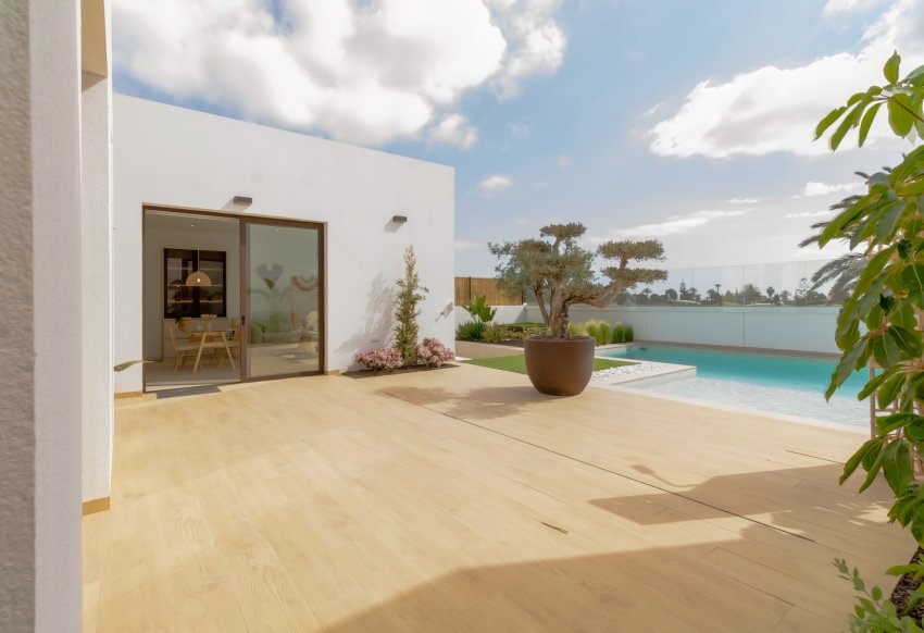 Obra nueva - Villa - Los Alcazares