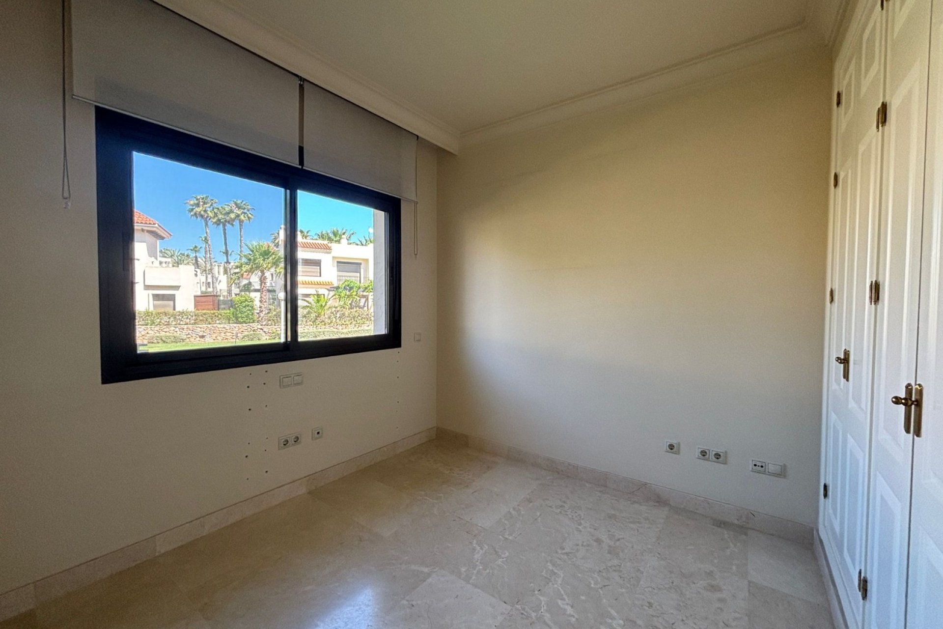 Resale - Apartment / flat - Los Alcazares