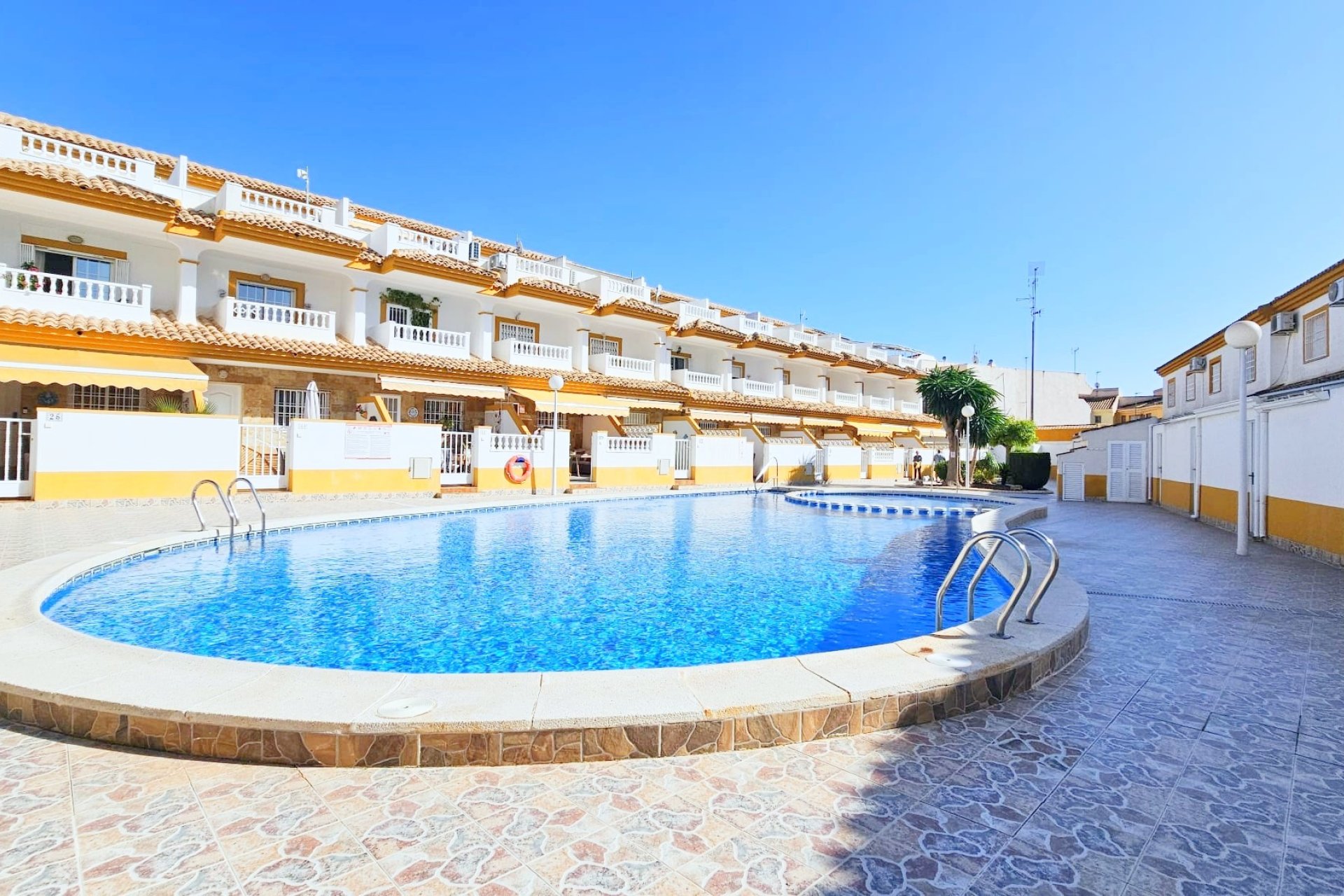 Resale - Townhouse - Los Alcazares