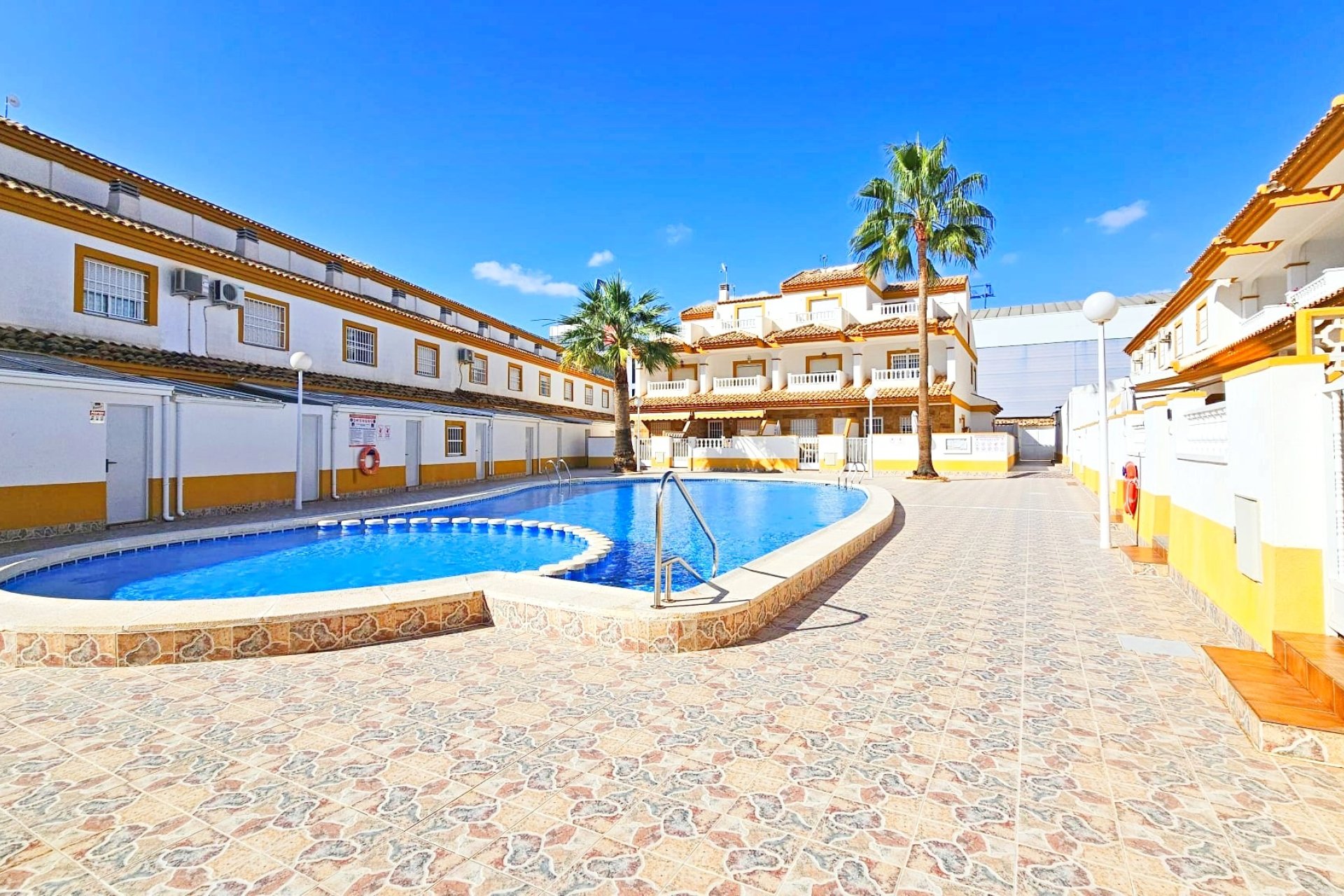 Resale - Townhouse - Los Alcazares