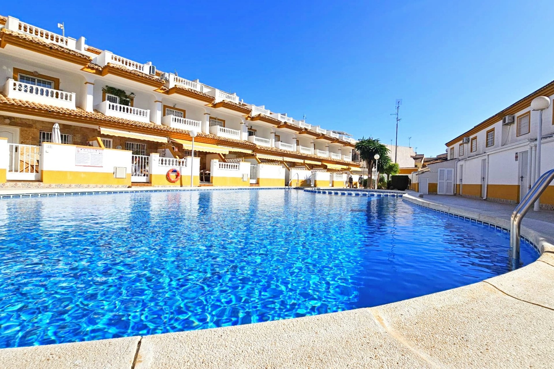 Resale - Townhouse - Los Alcazares