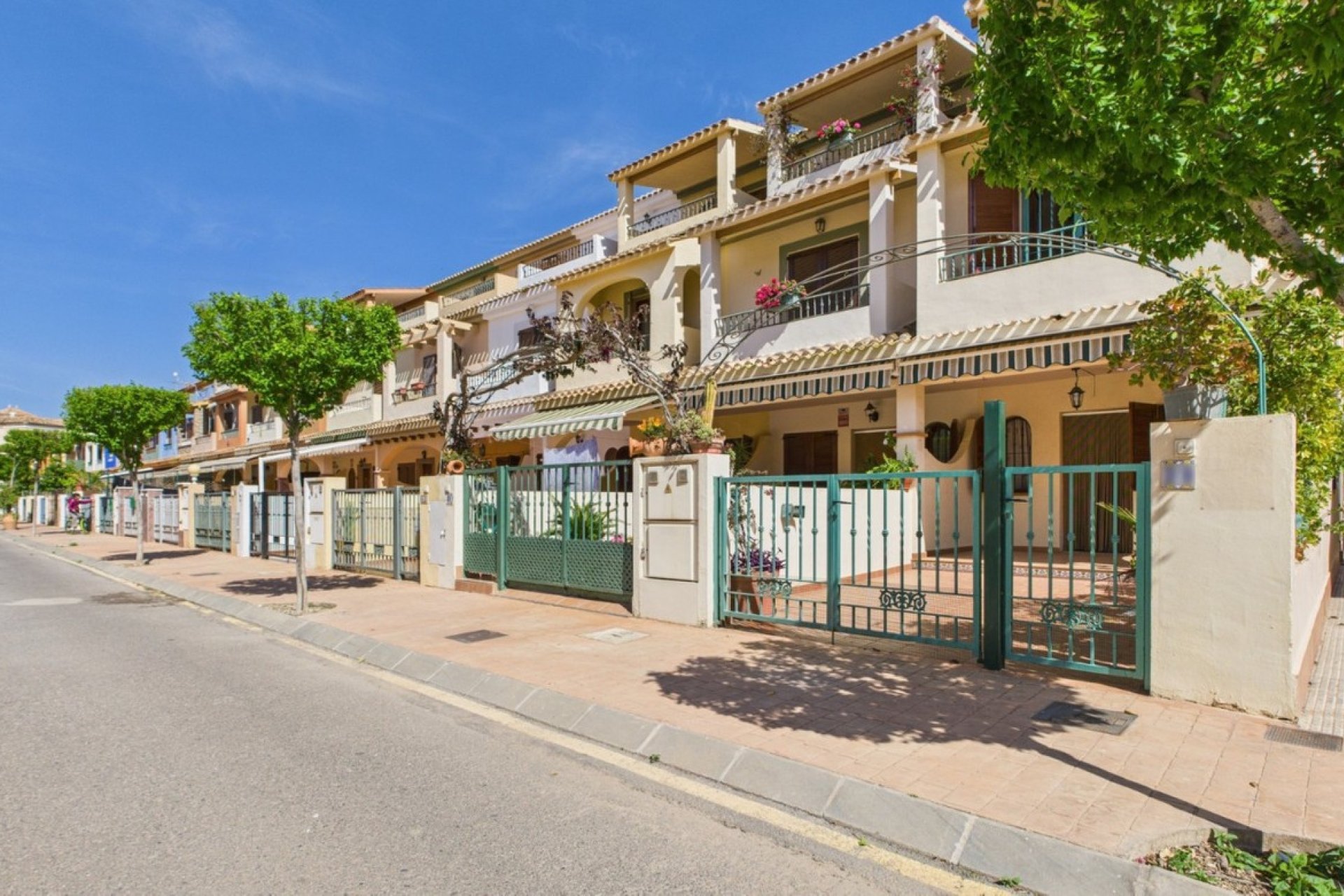Resale - Townhouse - Los Alcazares