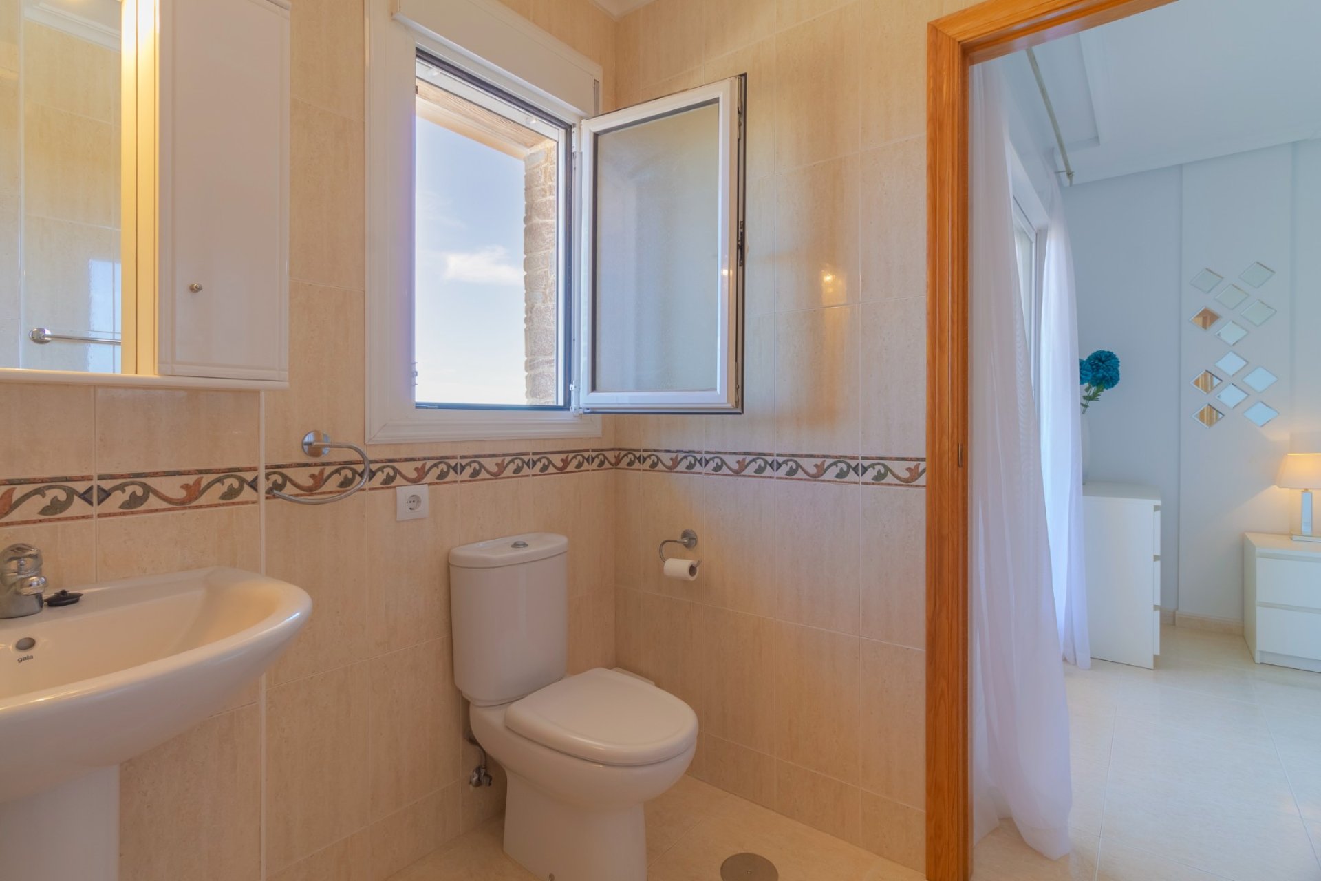 Resale - Townhouse - Los Alcazares