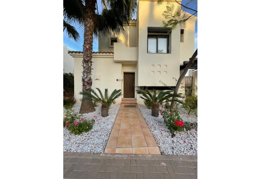 Resale - Villa - Los Alcazares - Roda