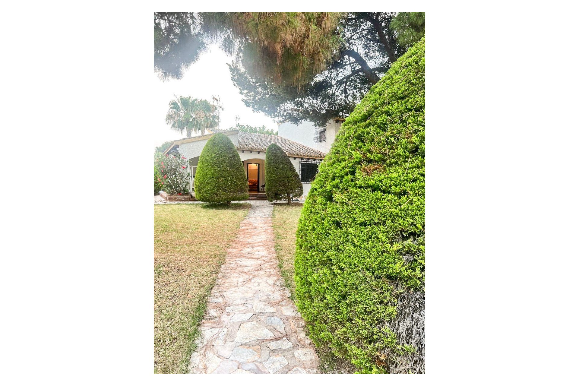 Resale - Villa - Orihuela Costa - Punta Prima