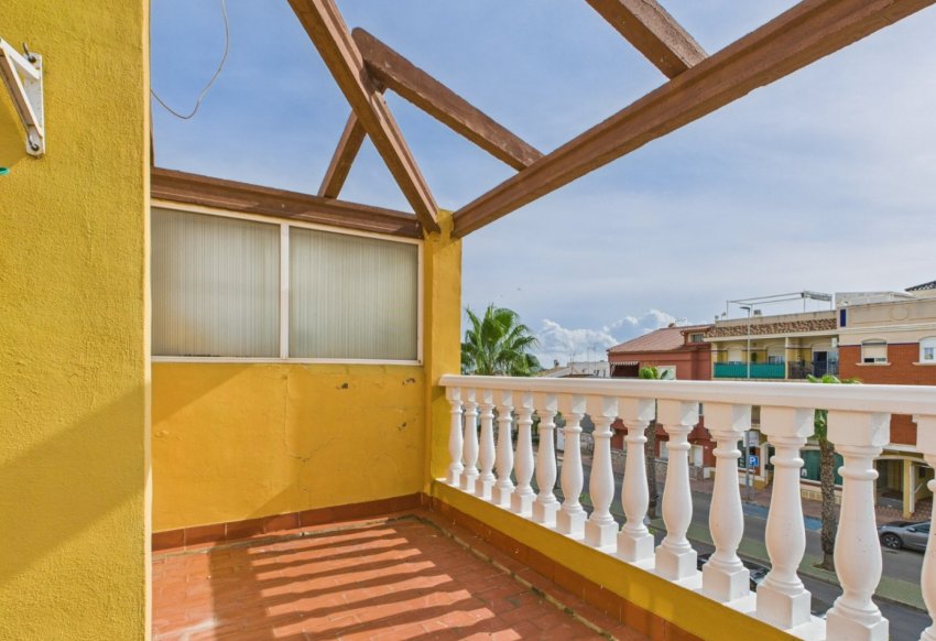 Resale - Villa / Semi semi-detached - Los Alcazares