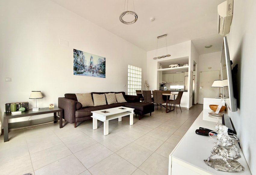 Reventa - Villa - Los Alcazares