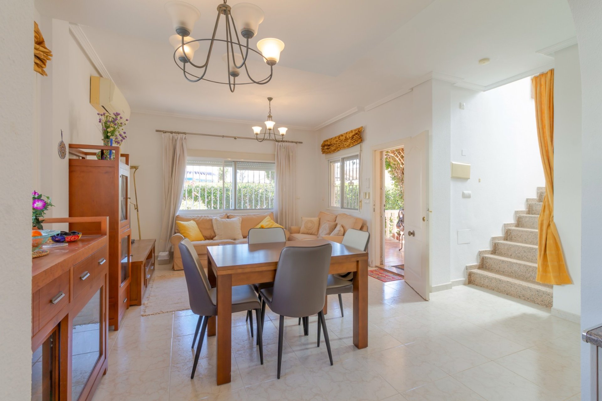 Reventa - Villa - Los Alcazares