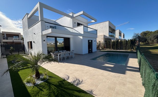 Resale - Villa - Los Alcazares - Roda Golf Resort