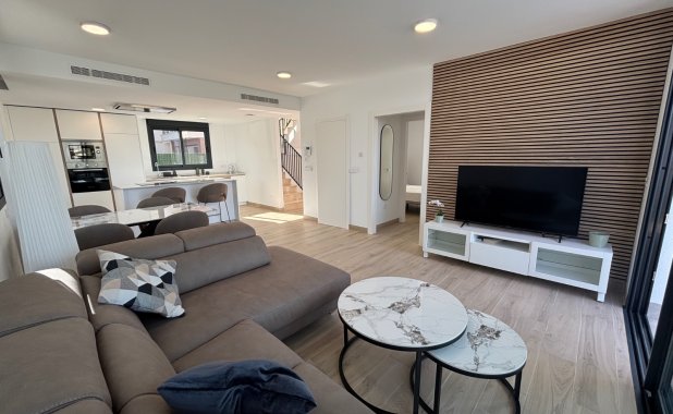 Resale - Villa - Los Alcazares - Roda Golf Resort