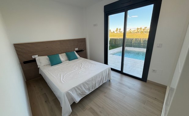 Resale - Villa - Los Alcazares - Roda Golf Resort