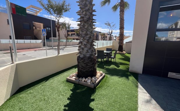 Resale - Apartment - Pilar de la Horadada - Mil Palmeras