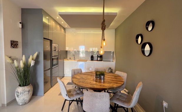 Resale - Apartment - Pilar de la Horadada - Mil Palmeras