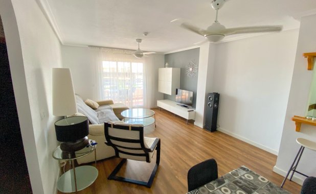 Herverkoop - Apartment - Mil Palmeras