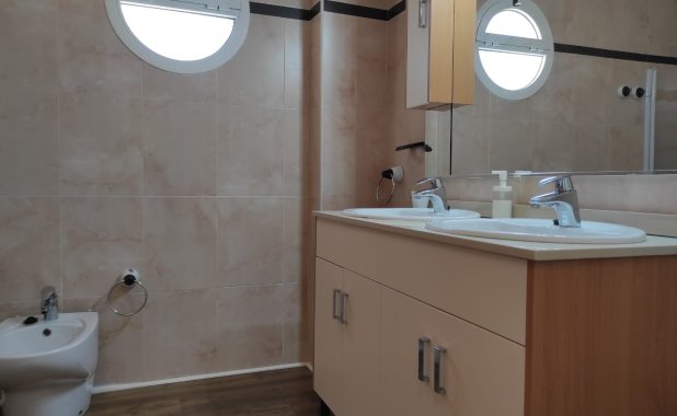 Herverkoop - Apartment - Mil Palmeras