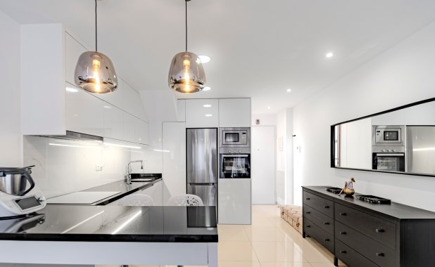 Resale - Apartment - Pilar de la Horadada - Mil Palmeras