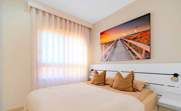 Resale - Apartment - Pilar de la Horadada - Mil Palmeras