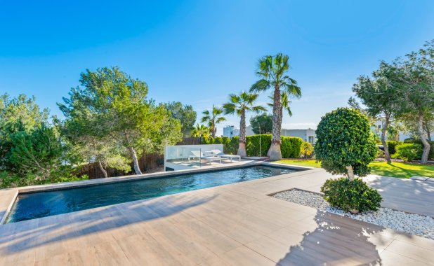 Resale - Villa - Las Colinas Golf Resort - Las Colinas golf