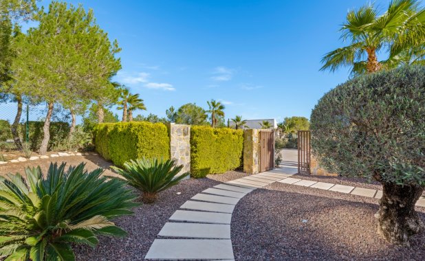 Resale - Villa - Las Colinas Golf Resort - Las Colinas golf