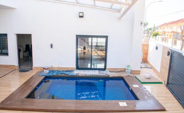 Resale - Villa - Pilar de la Horadada - Torre de la Horadada