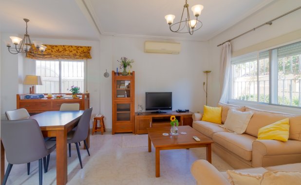 Reventa - Villa - Los Alcazares