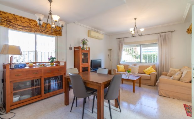 Reventa - Villa - Los Alcazares