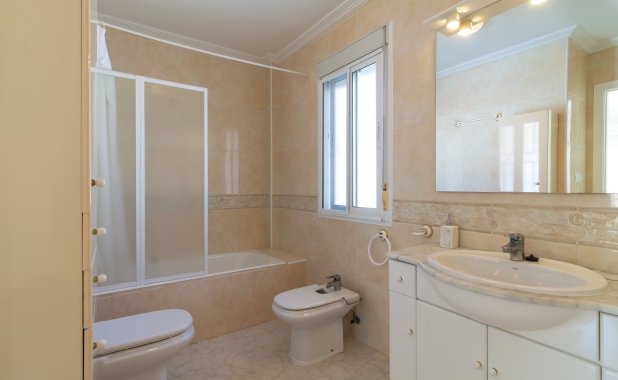 Reventa - Villa - Los Alcazares