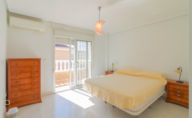 Reventa - Villa - Los Alcazares