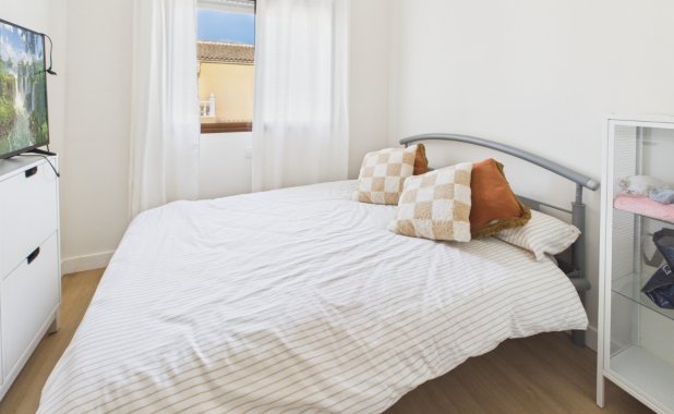 Resale - Villa / Semi semi-detached - Los Alcazares