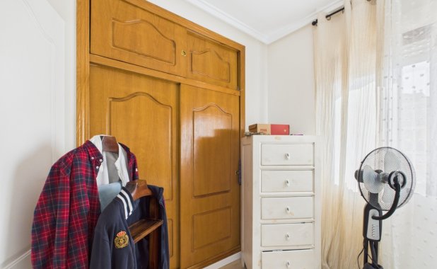 Resale - Villa / Semi semi-detached - Los Alcazares