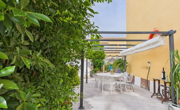 Resale - Villa / Semi semi-detached - Los Alcazares