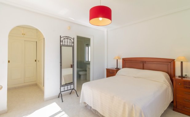 Reventa - Villa - Los Alcazares
