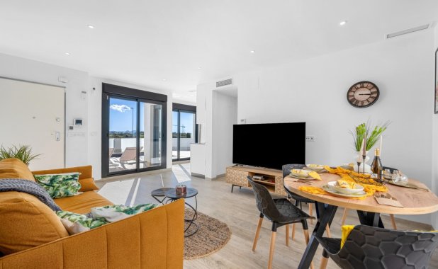 Resale - Villa - Los Alcazares