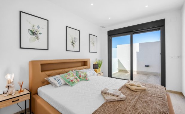 Resale - Villa - Los Alcazares