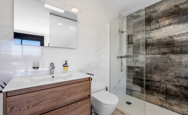 Resale - Villa - Los Alcazares