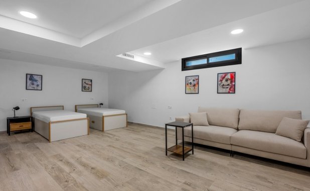 Resale - Villa - Los Alcazares