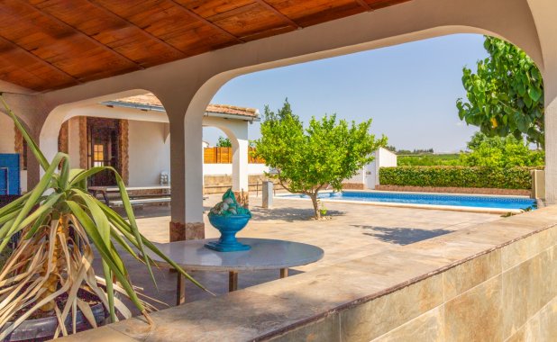 Resale - Villa - Los Alcazares