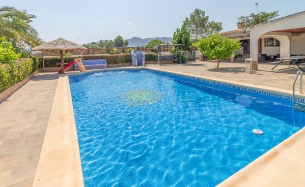 Resale - Villa - Los Alcazares