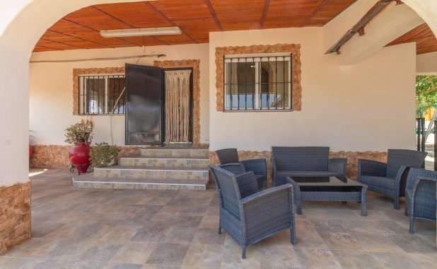 Resale - Villa - Los Alcazares