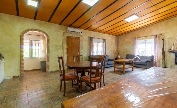 Resale - Villa - Los Alcazares