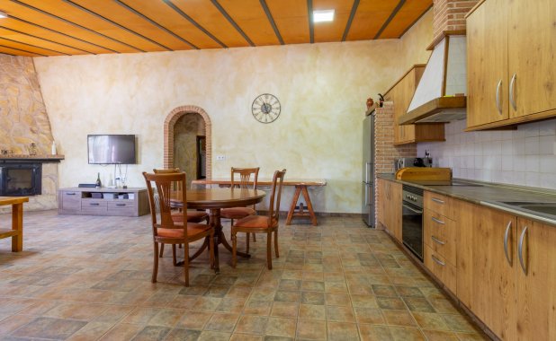 Resale - Villa - Los Alcazares