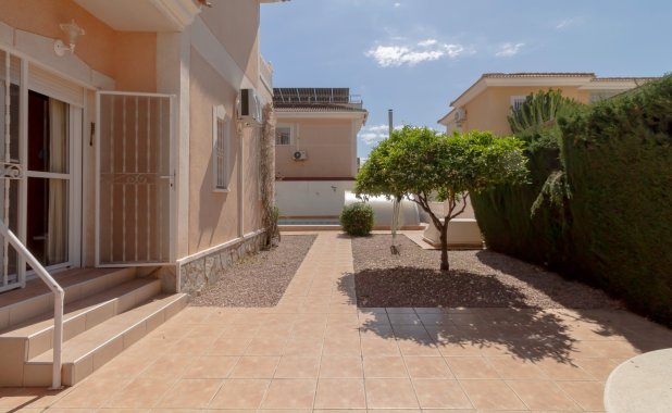 Reventa - Villa - Los Alcazares