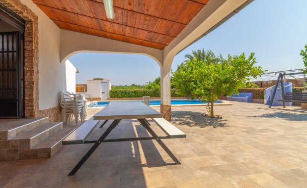 Resale - Villa - Los Alcazares