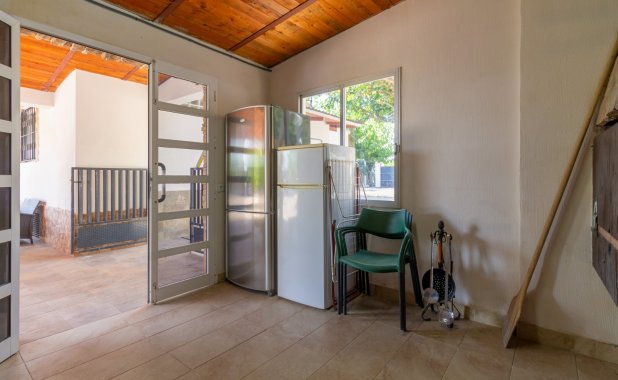 Resale - Villa - Los Alcazares