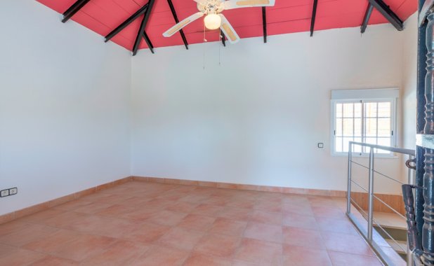 Resale - Villa - Los Alcazares