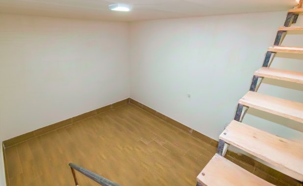 Resale - Villa - Los Alcazares