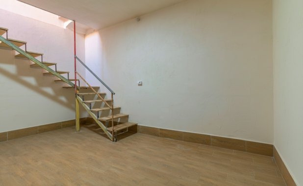 Resale - Villa - Los Alcazares