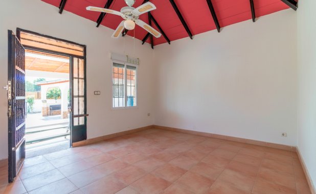 Resale - Villa - Los Alcazares