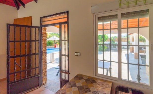 Resale - Villa - Los Alcazares