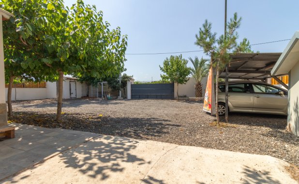 Resale - Villa - Los Alcazares